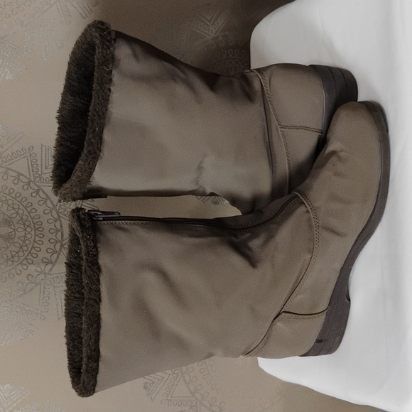 BRAND: Chromatics by Totes - SIZE: 9W - Picture 3 of 10